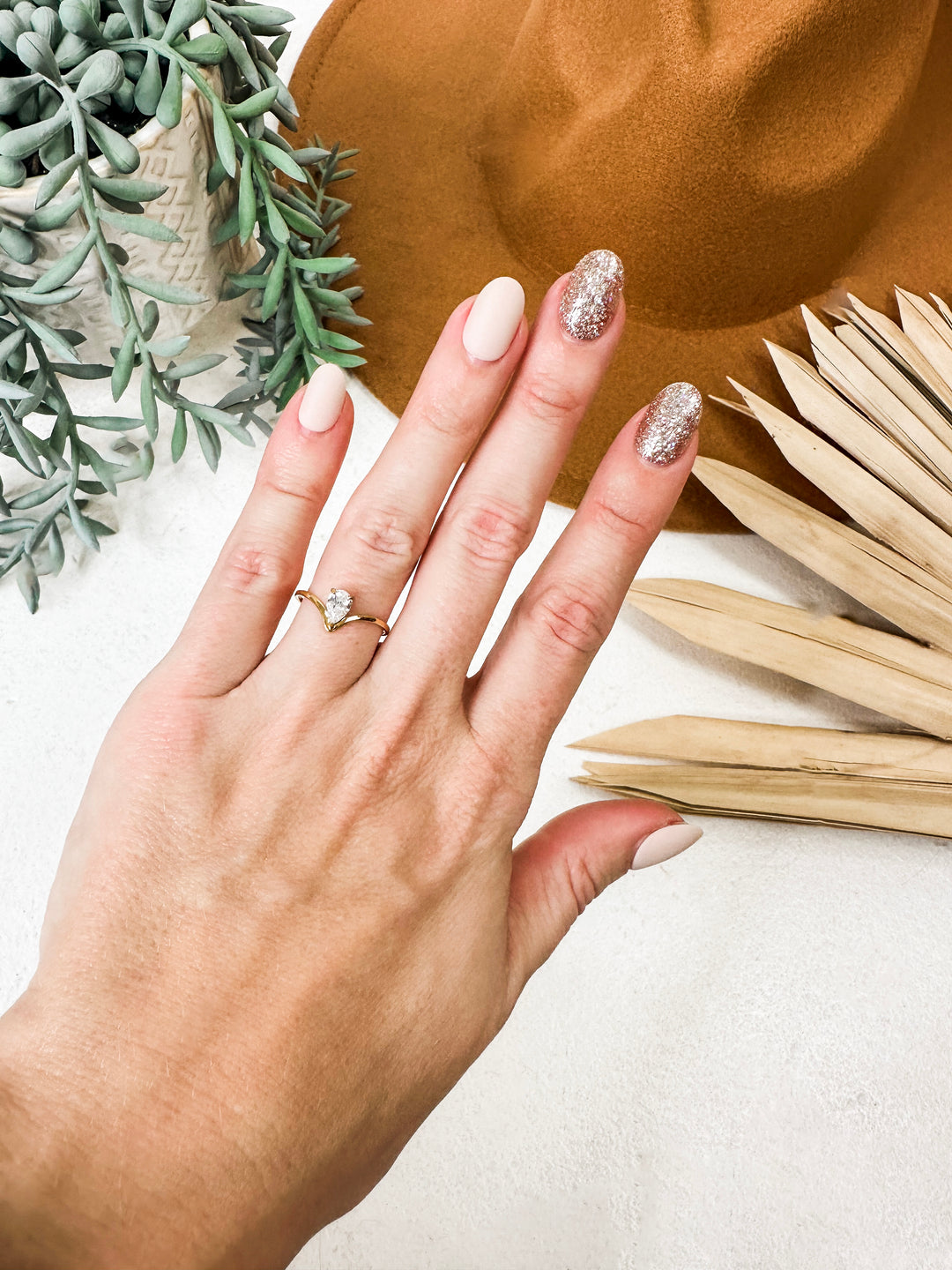 Glamorous Touch Ring
