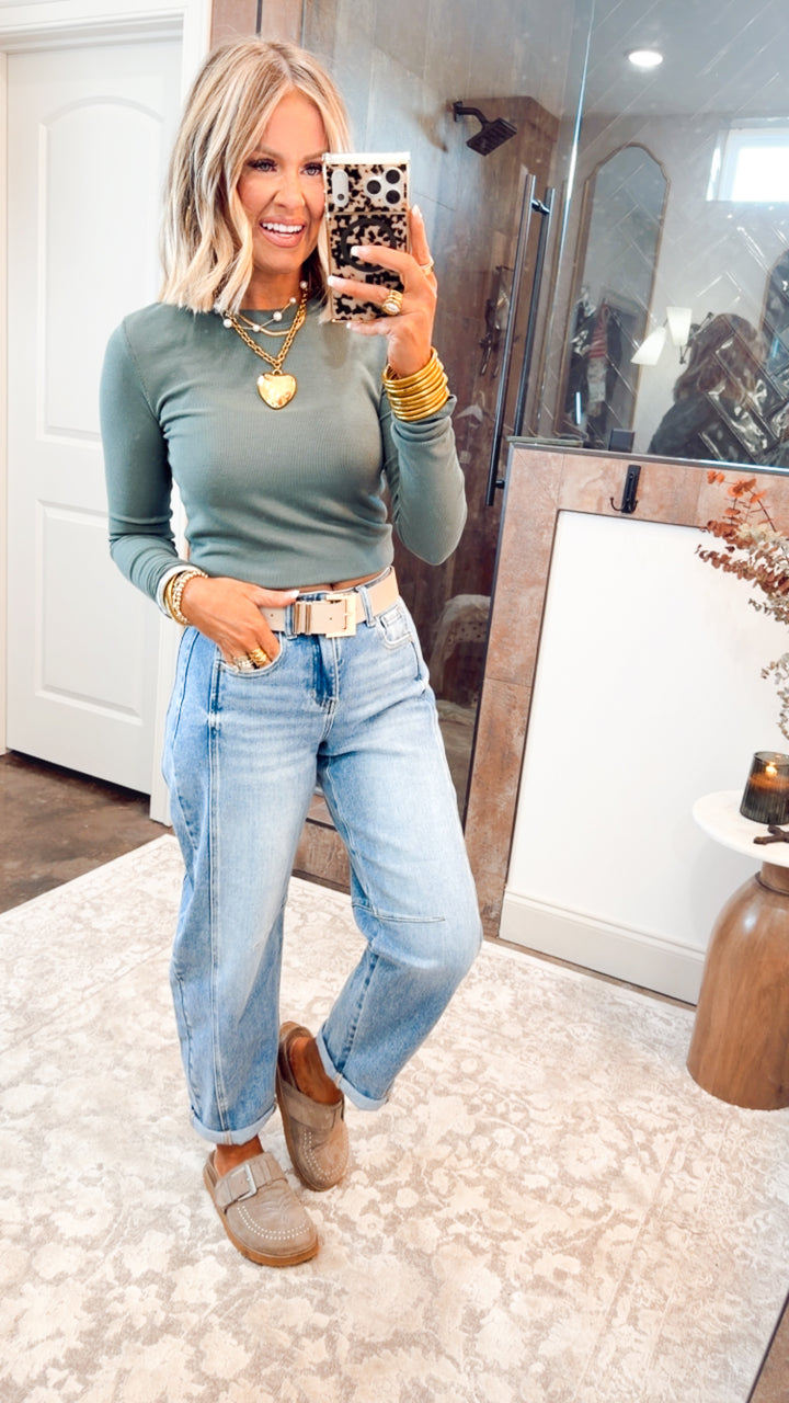 Round Neck Fitted Ribbed Top-Green