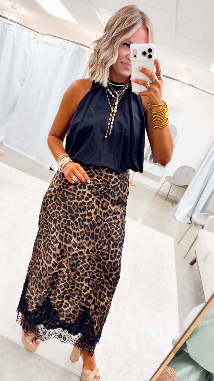 Brandi Bubble Hem Top-Black