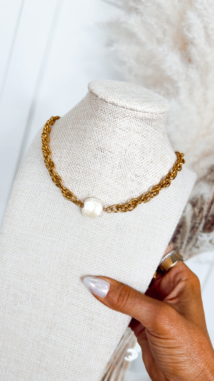 Mack Necklace