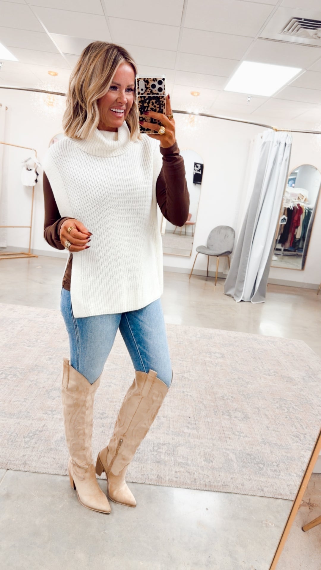 Alpine Breeze Sweater Vest-Cream