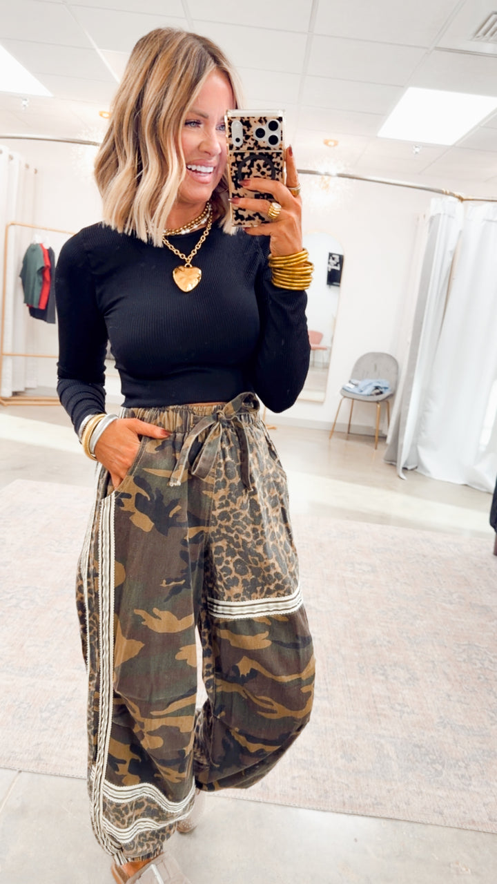 Black Ribbed Long Sleeve Crew Neck Top