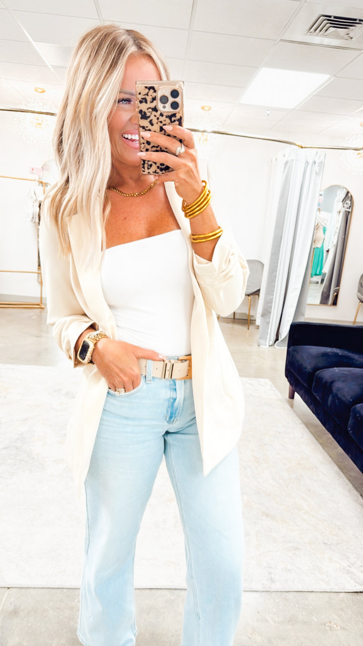 The Modern Ruched Sleeve Blazer-Cream