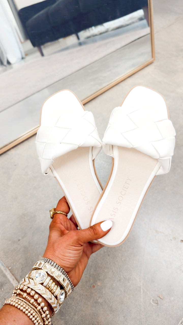 The Darla Sandal-White