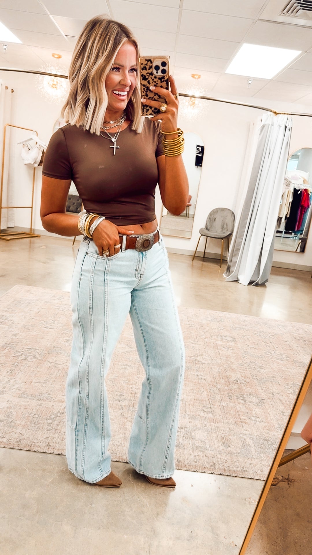 Round Neck Short Sleeve Crop Top - Brown