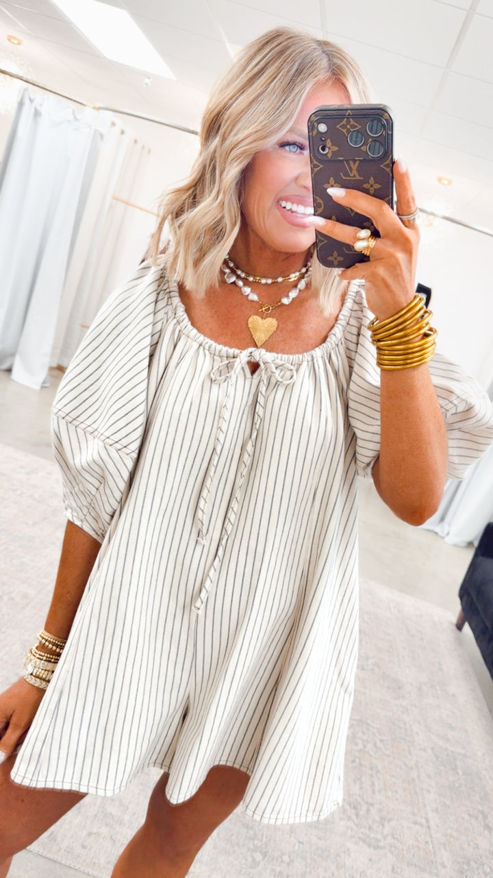 Brixley Bubble Sleeve Romper-Ecru/Blue