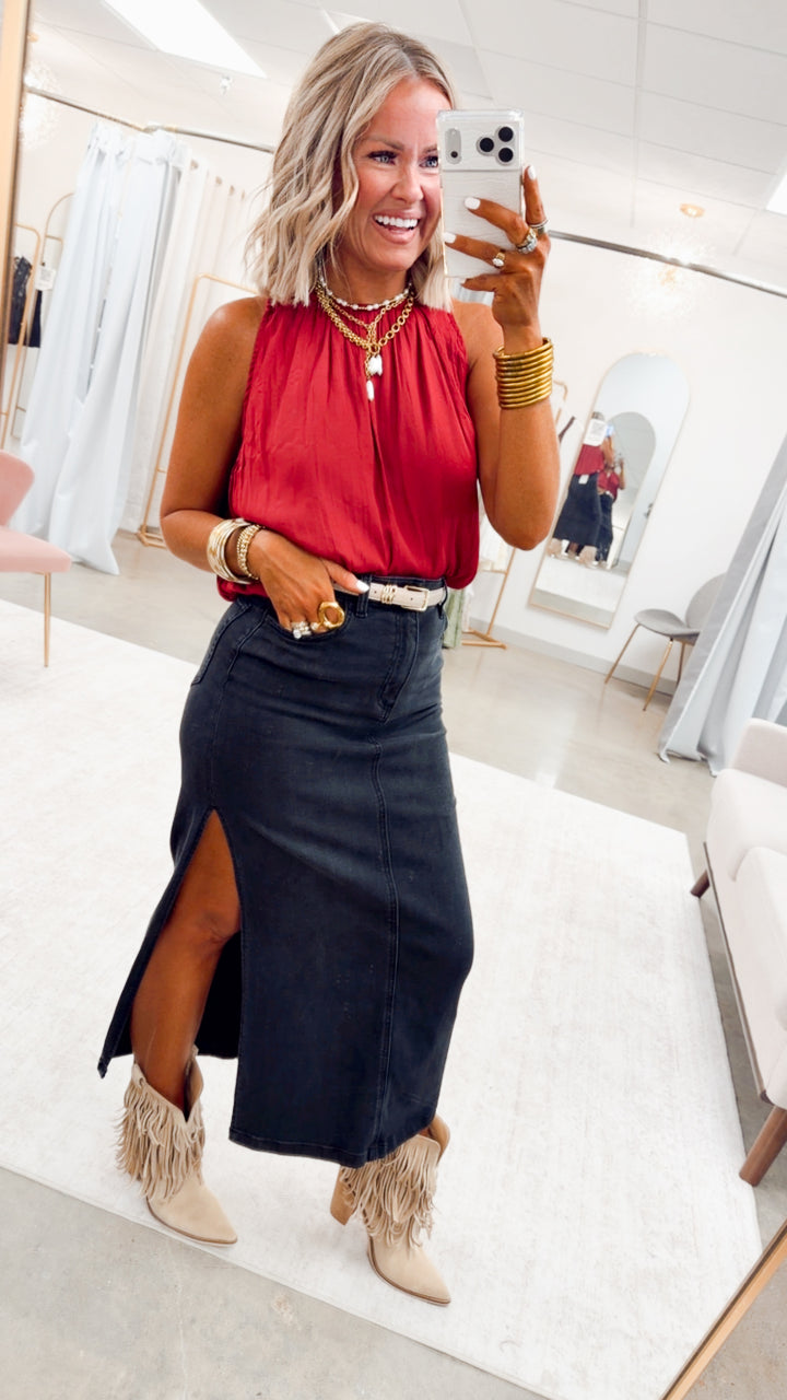 The Mara Bubble Hem Tank-Cranberry