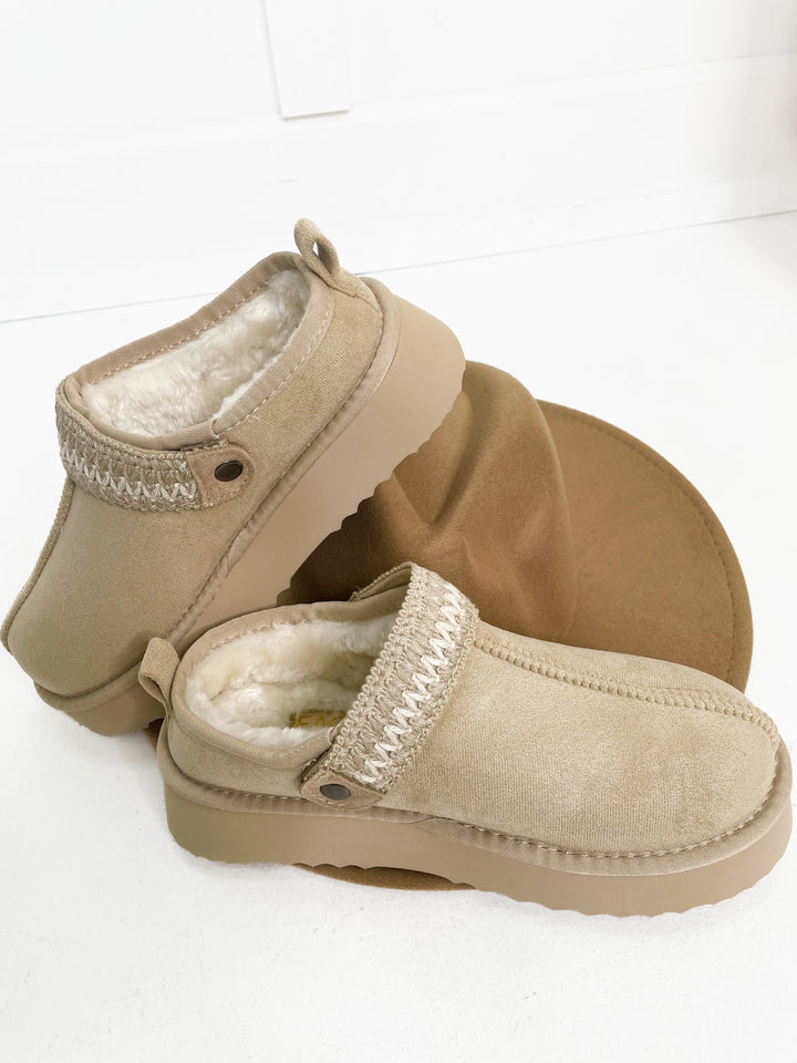 Storm Lounge Mule-Natural