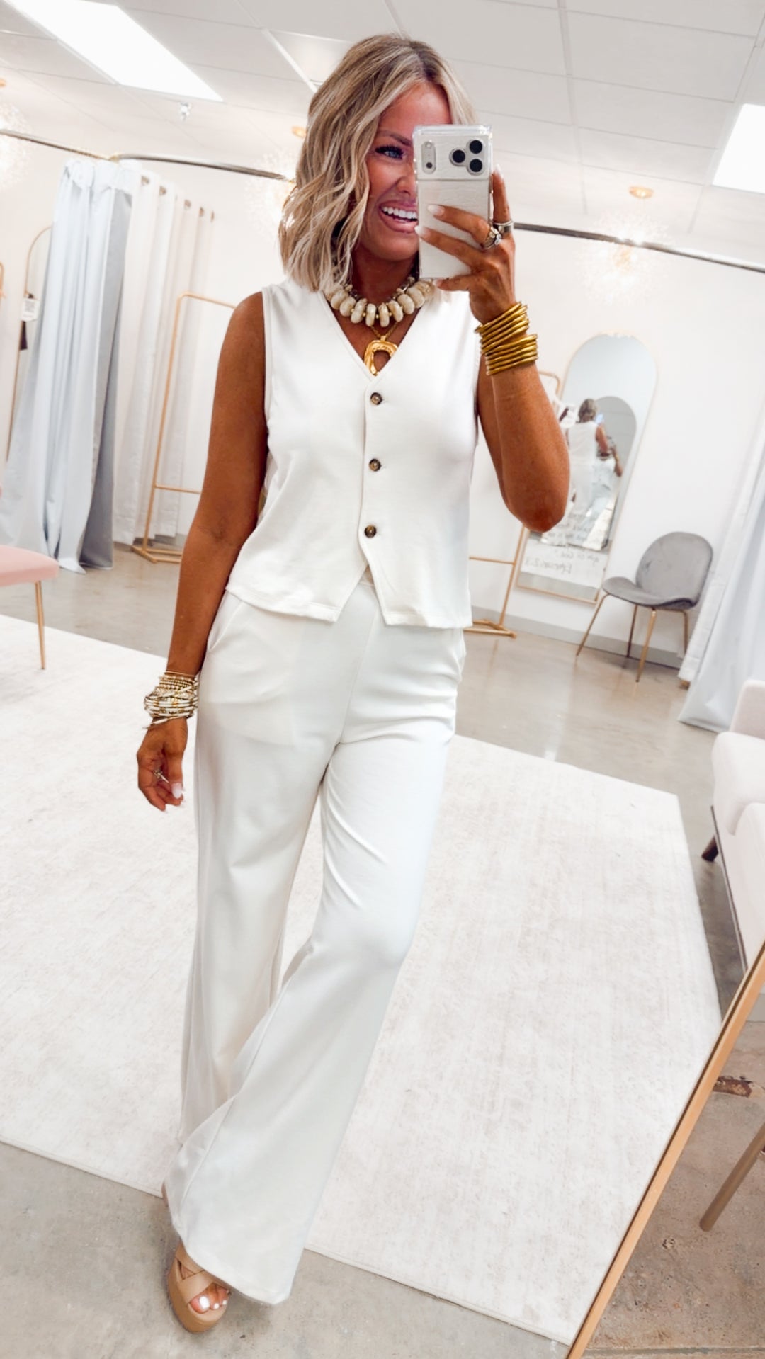 The Worthington Set-Cream