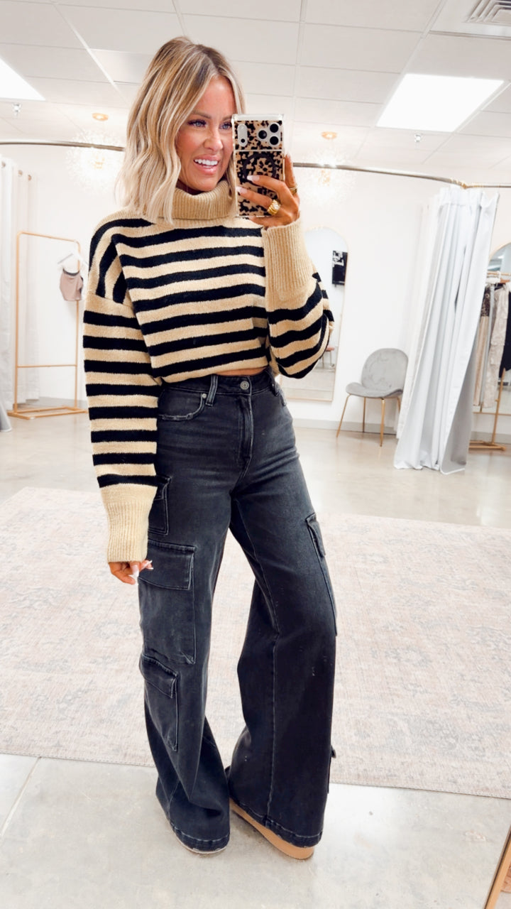 The Suri Sweater-Taupe/Black