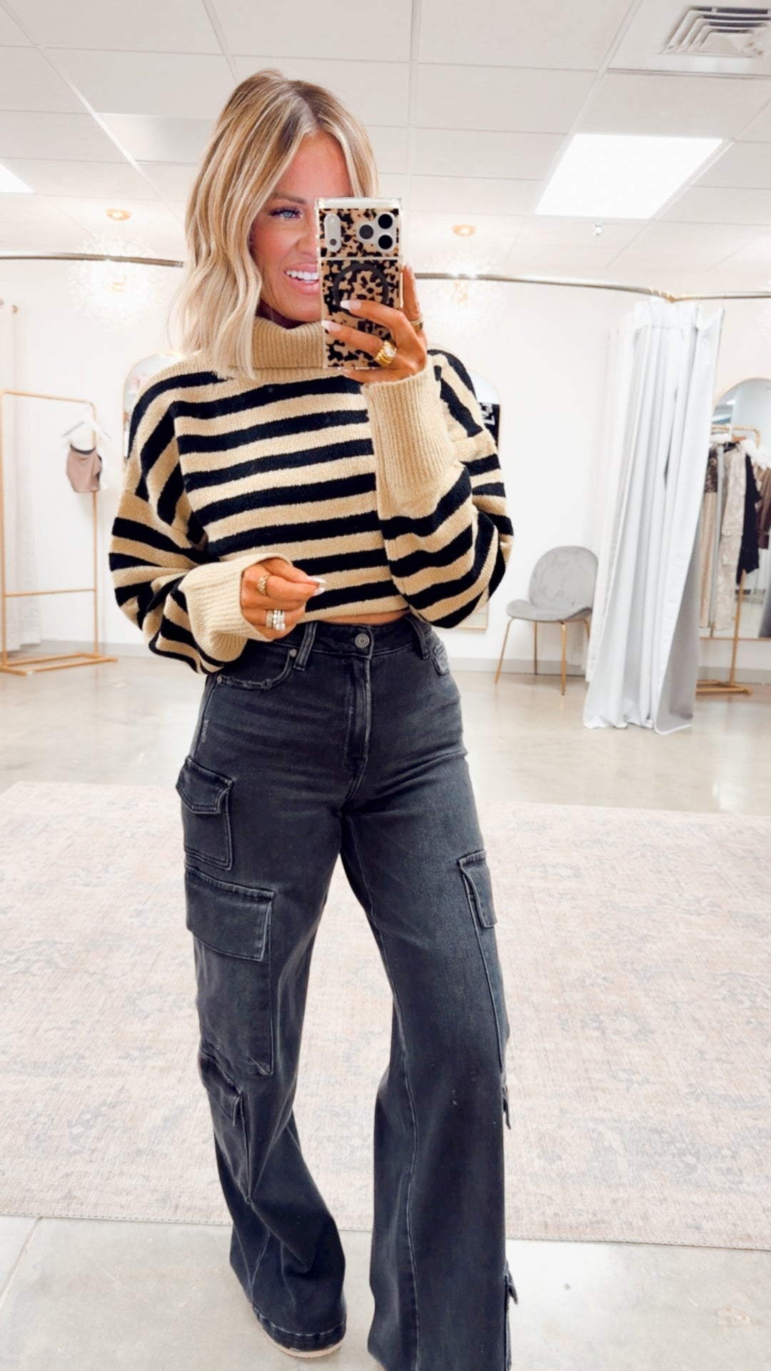 The Suri Sweater-Taupe/Black