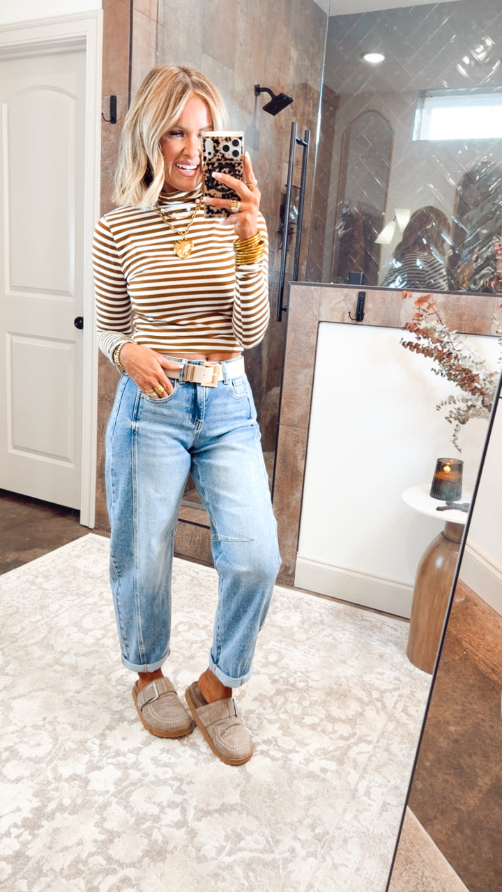 The Lark Turtleneck Top-Brown/White