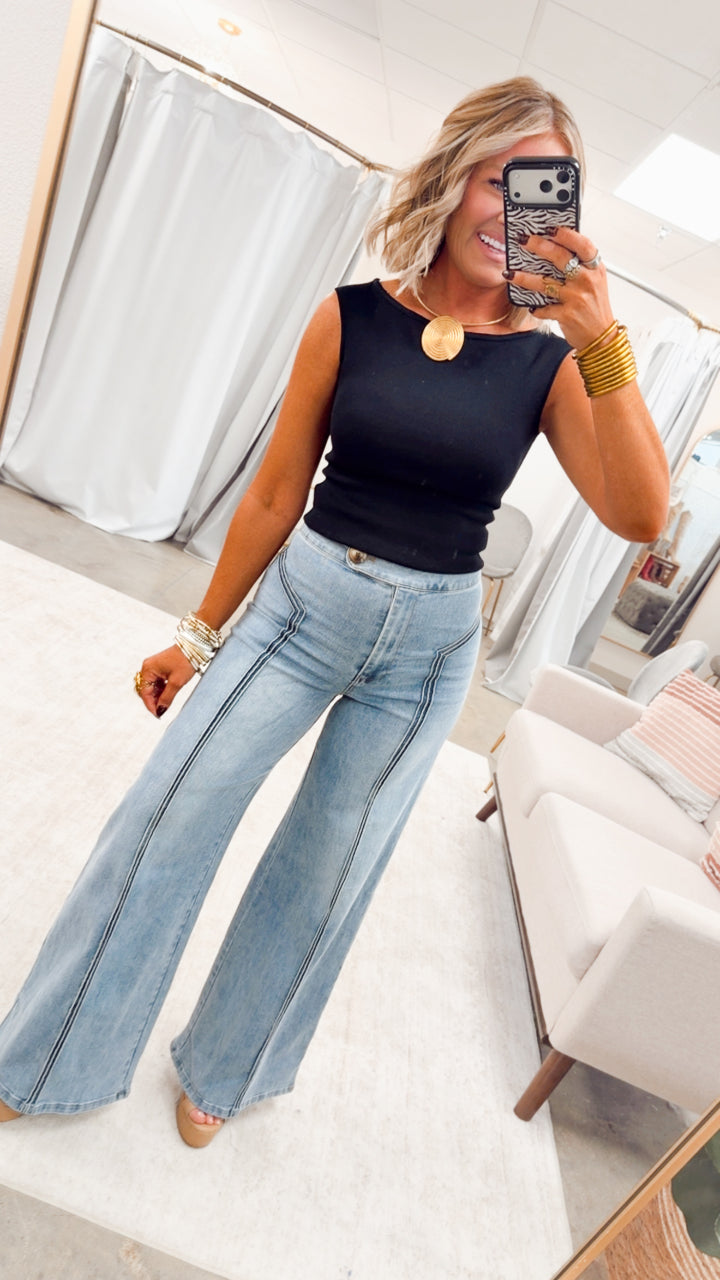 The Eva Off Shoulder Top-Black