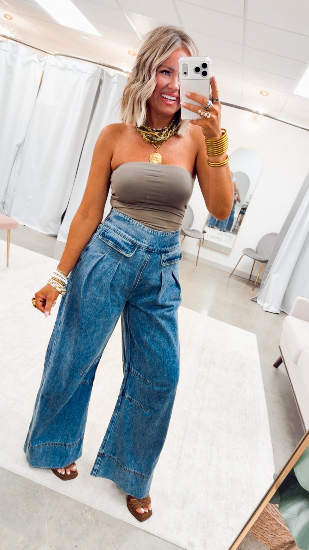 The Hampton Pleated Jean
