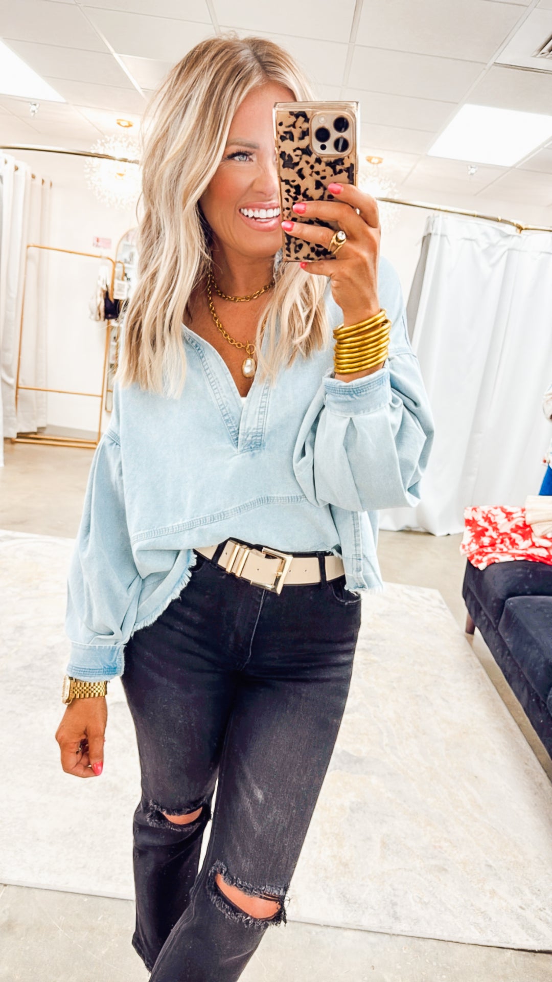 Distressed Cropped Denim-Black