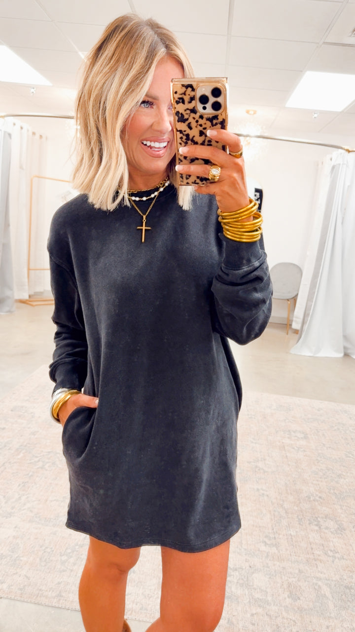 Mila Sweatshirt Dress-Black