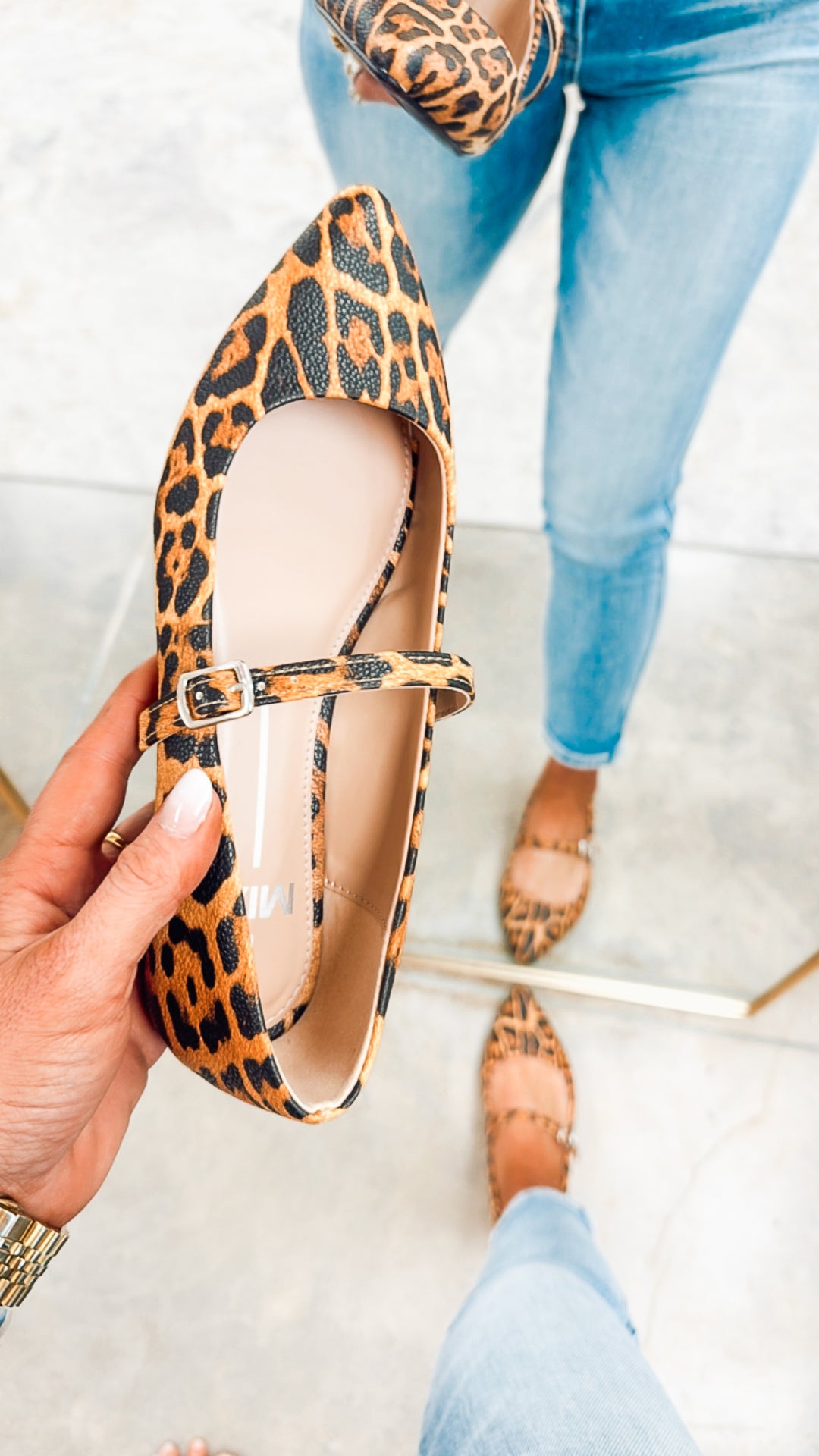 Aviba Leopard Flat