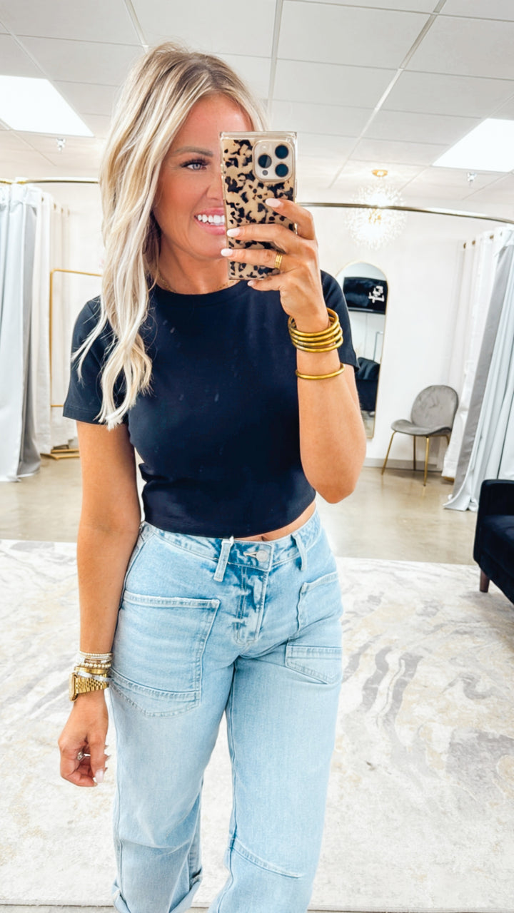 Casual Cropped Top-Black