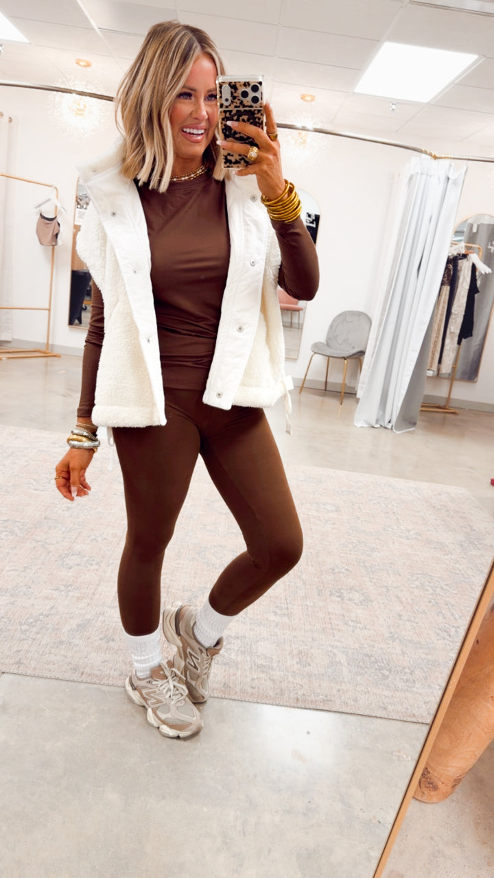 Chalet Sherpa Vest-White