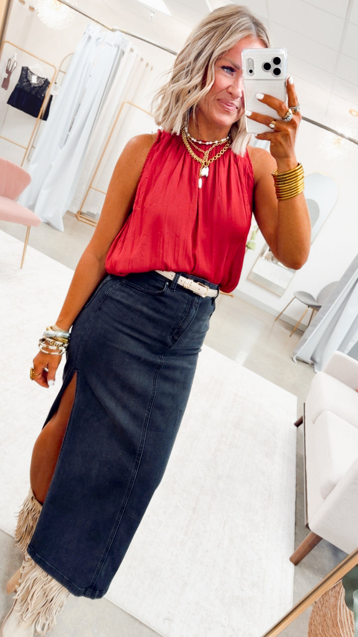 The Mara Bubble Hem Tank-Cranberry