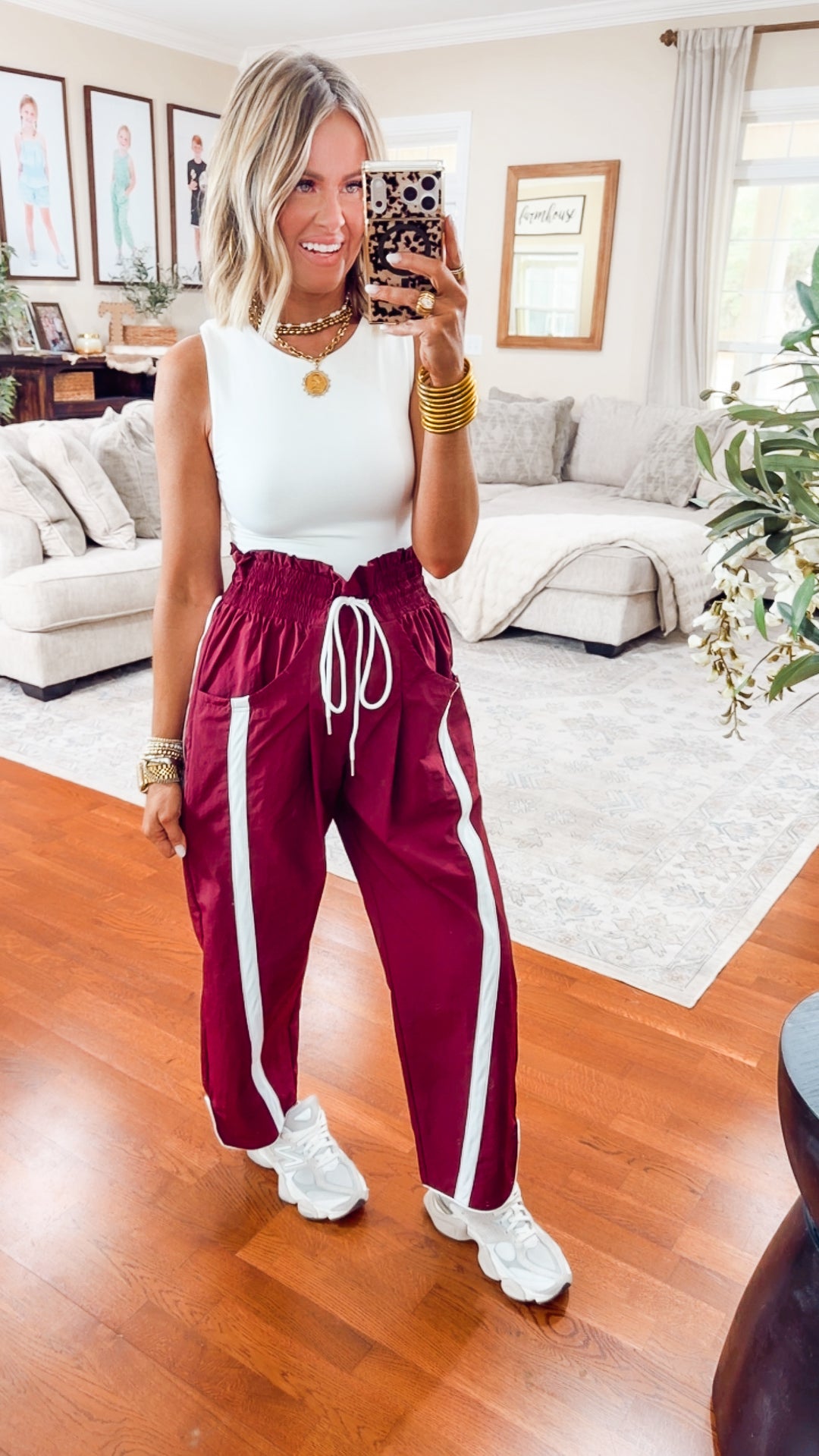 The Easy Pace Windbreaker Pants-Burgundy/White