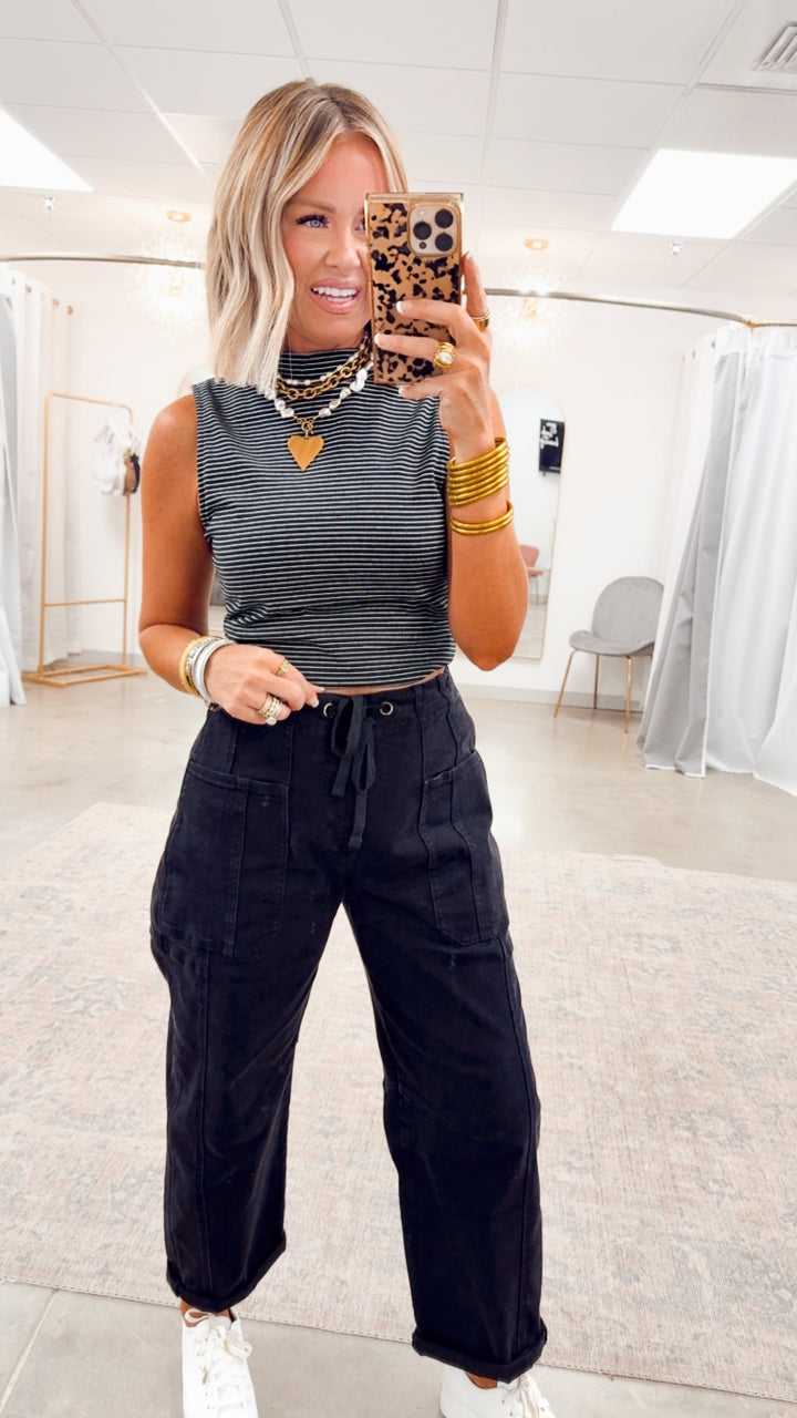 Mock Neck Sleeveless Top-Black/White