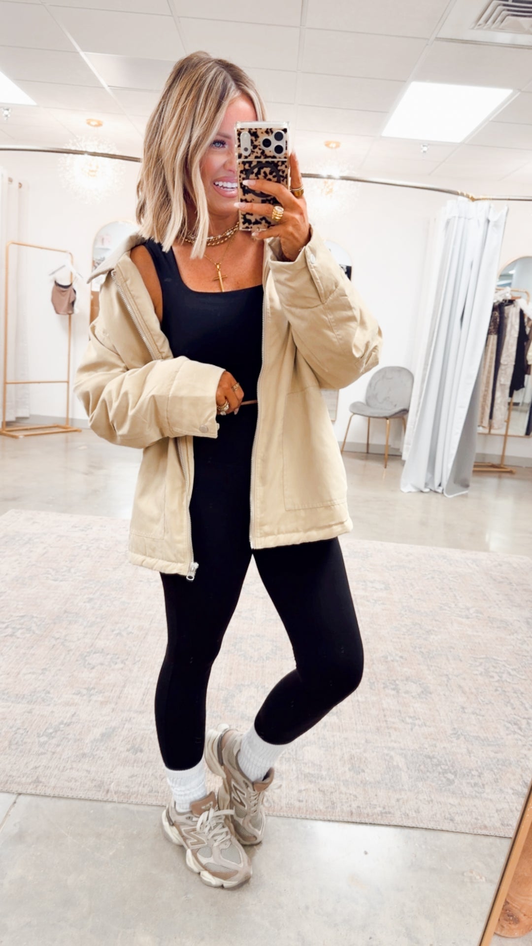 Fern Puffer Barn Jacket-Beige