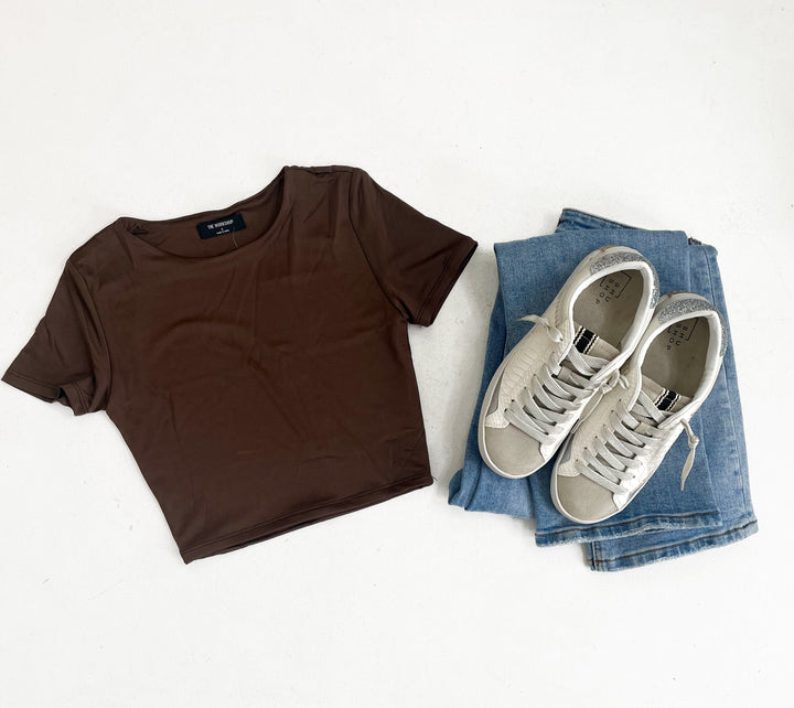 Round Neck Short Sleeve Crop Top - Brown