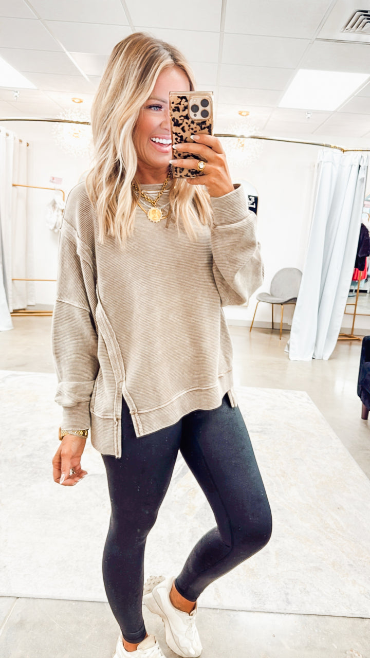 Urban Stitch Top-Brown