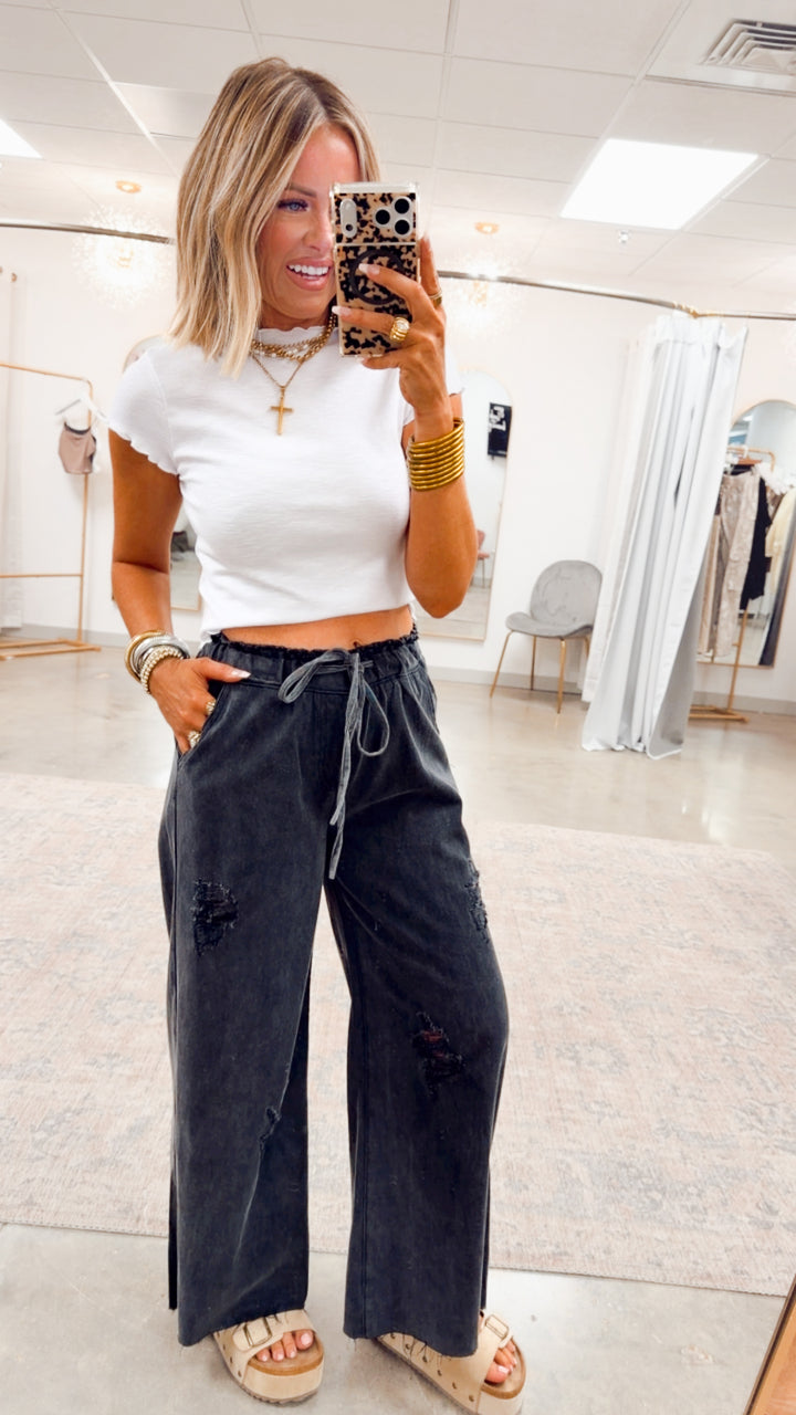 Sweet Scallop Tee-White