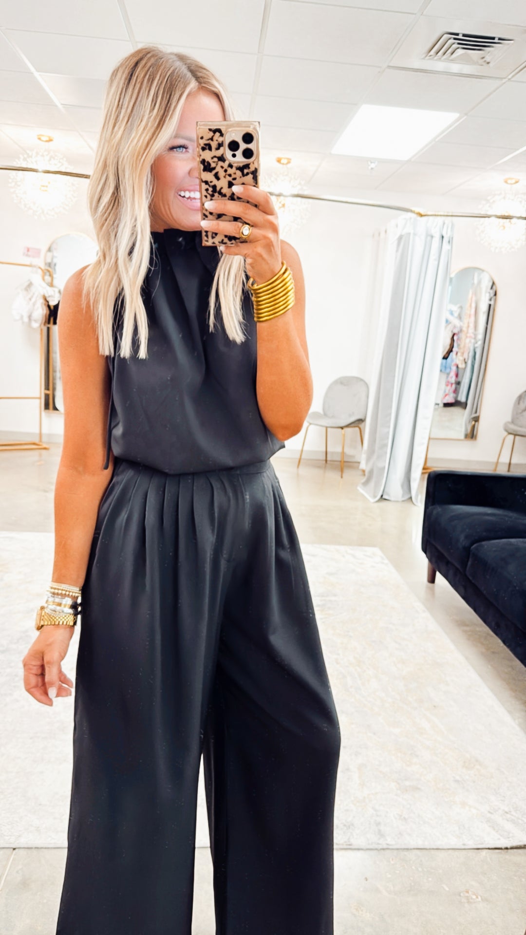 Evie Sleeveless Blouse-Black