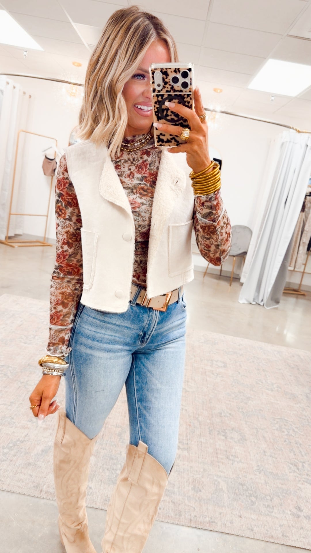 Dreamy Plush Vest-Alpaca