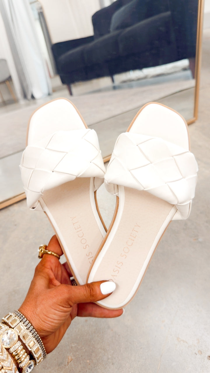 The Darla Sandal-White