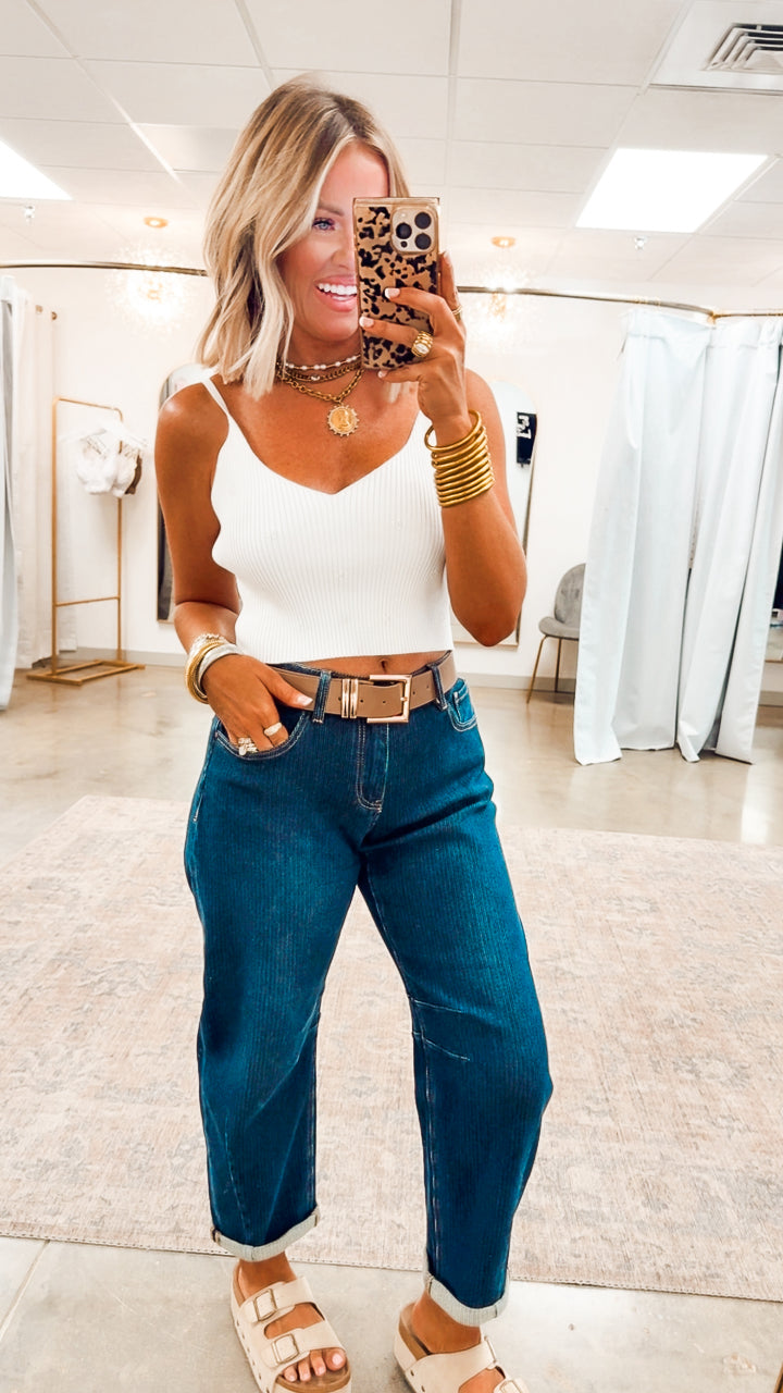 Flower Detail Crop Sweater Tank Top - Ivory