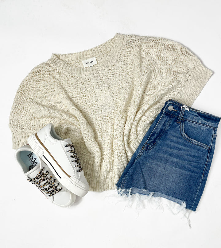 Coastal Wave Top-Off White