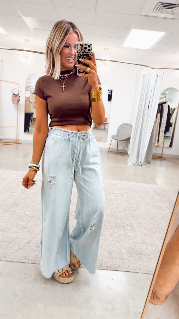 Sweet Scallop Tee-Brown