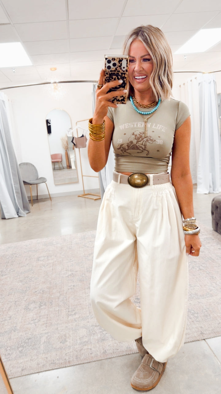 Western Life Graphic Crop Tee-Olive