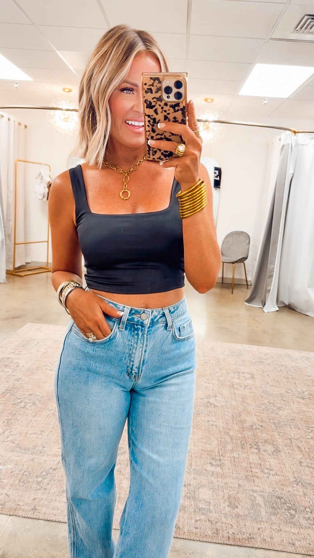 Black Square Neck Cropped Tank