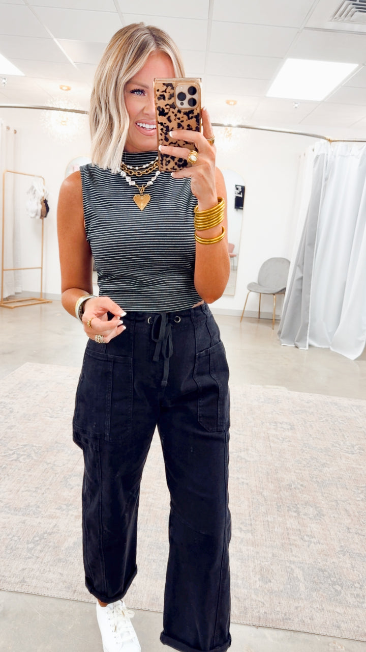 Mock Neck Sleeveless Top-Black/White