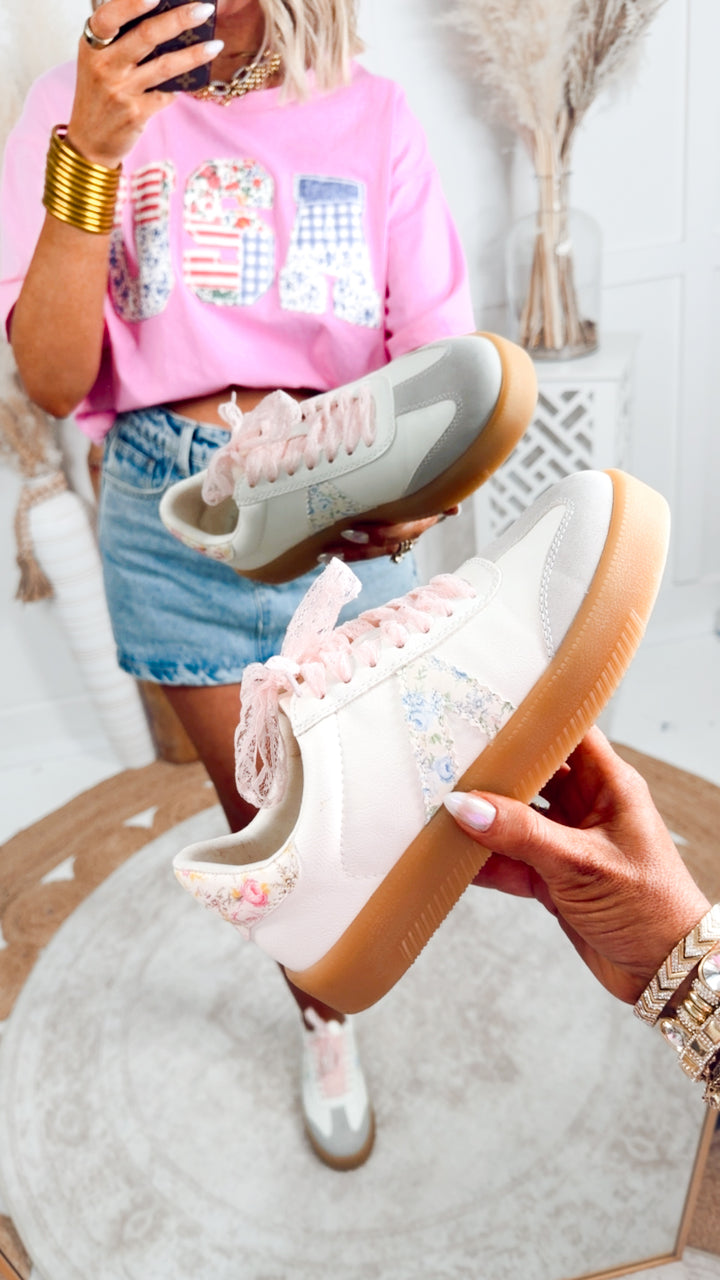 MIA Axel Sneakers-White Floral