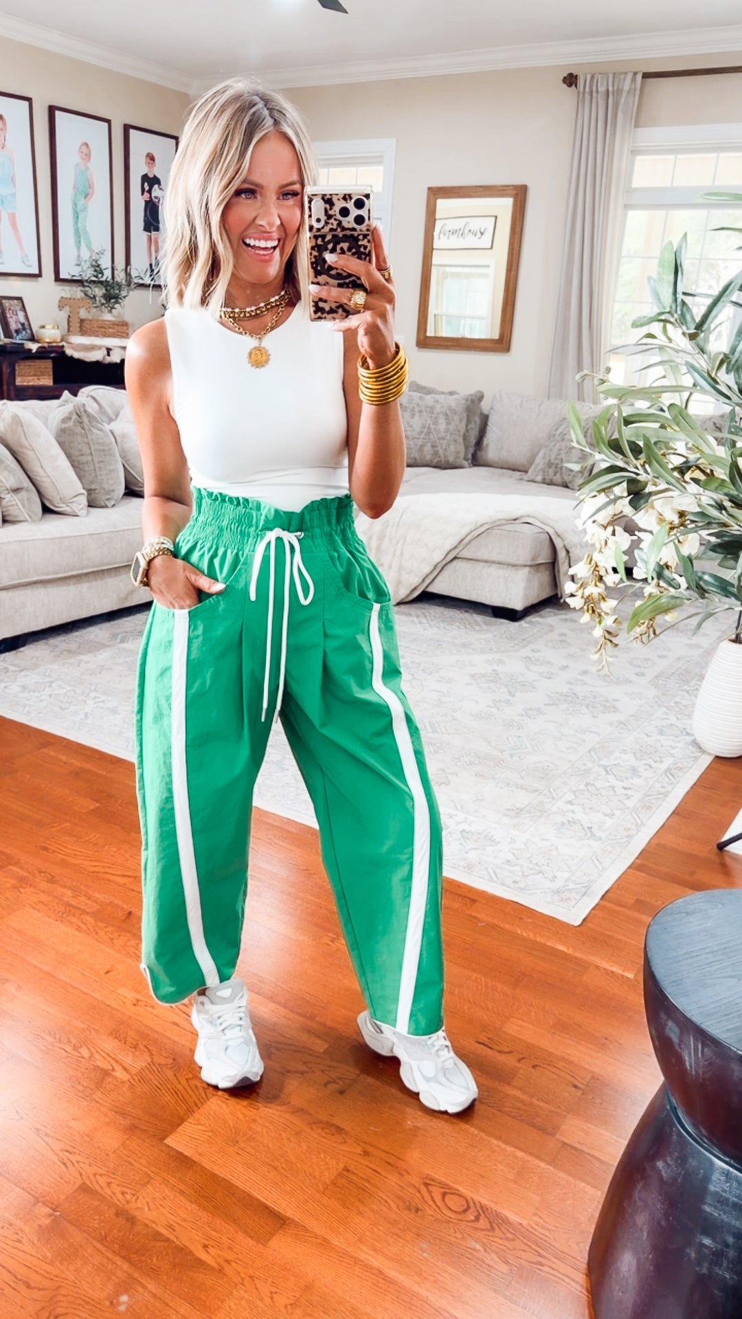 The Easy Pace Windbreaker Pants-Green/White