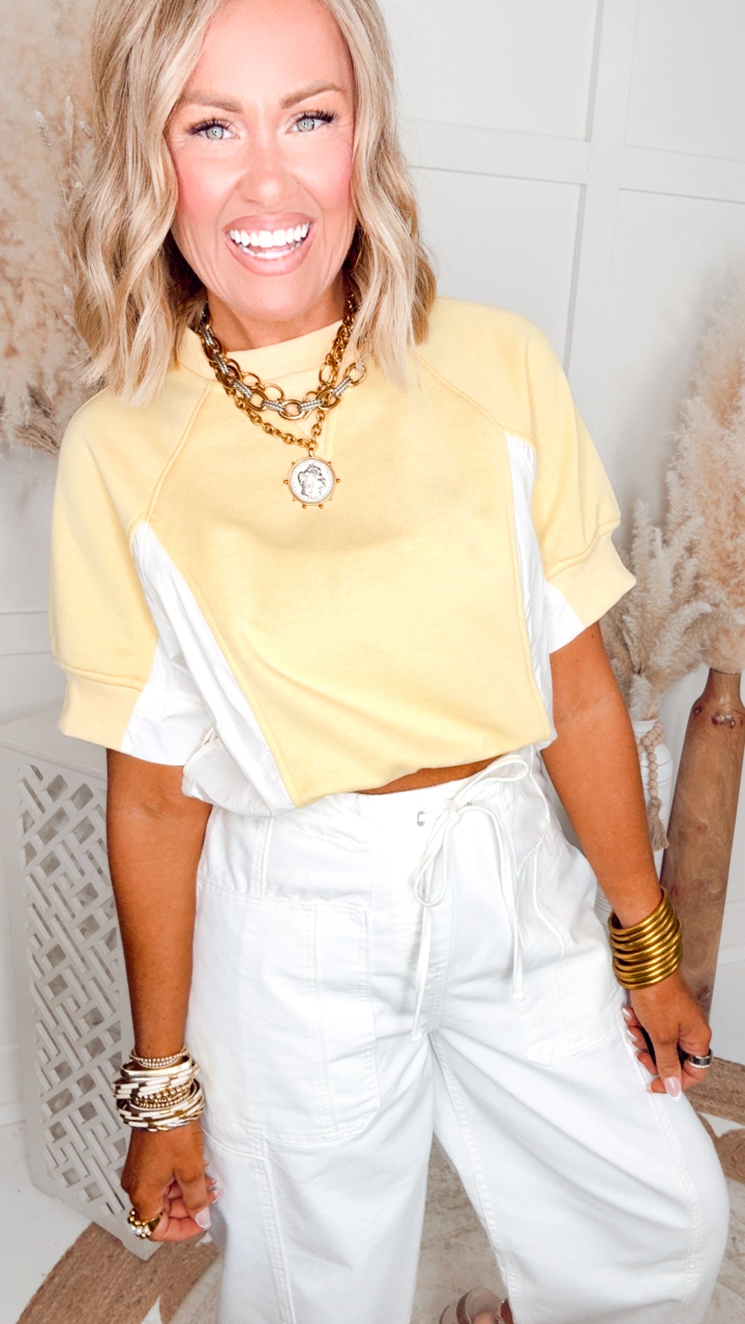 Colorblock Cropped Sweatshirt Top-Butter/White