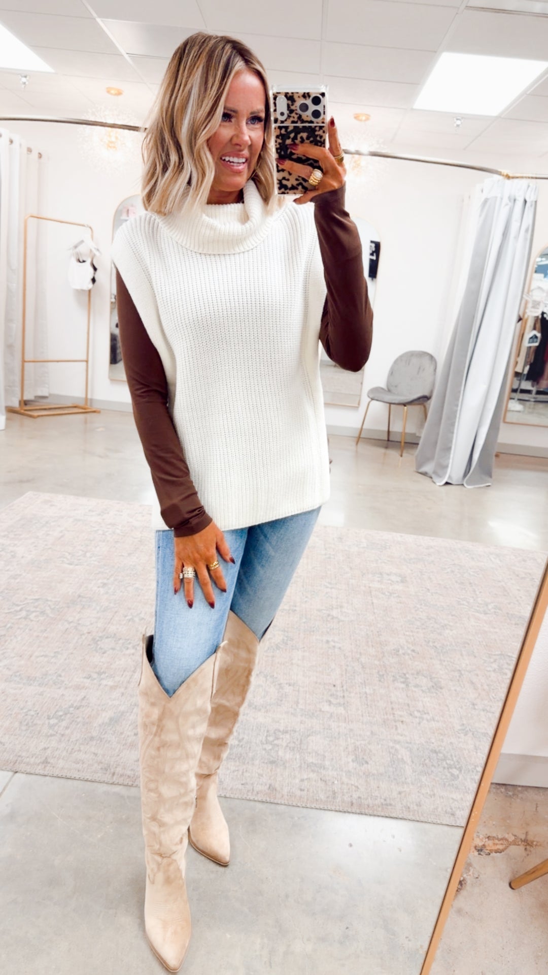 Alpine Breeze Sweater Vest-Cream