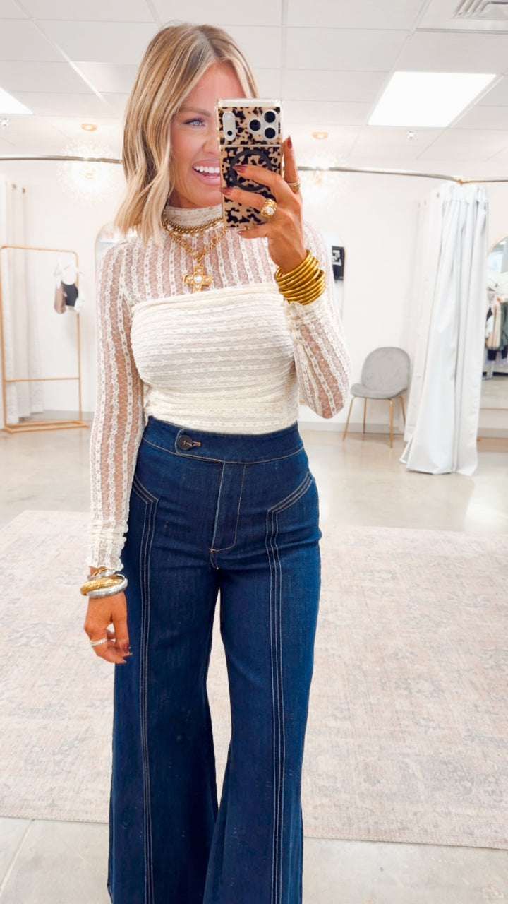 Floral Lace Ruched Bodysuit-Cream