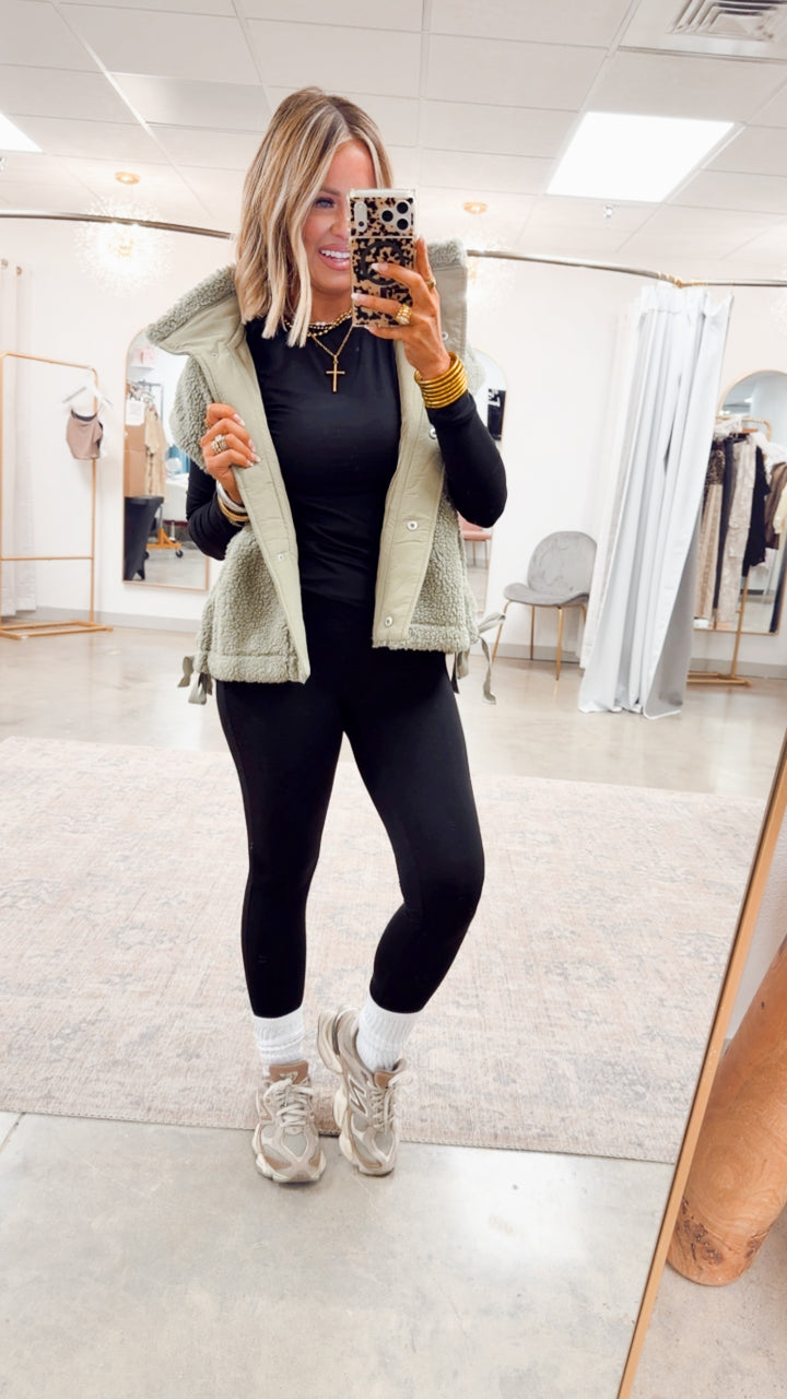 Chalet Sherpa Vest-Olive