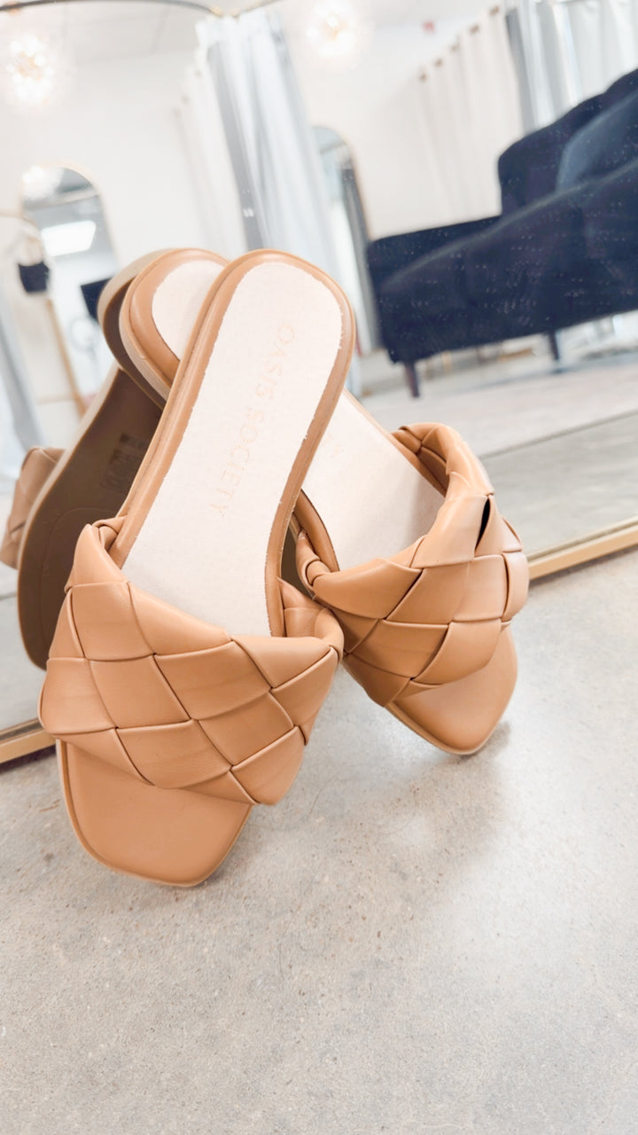 The Darla Sandal-Almond
