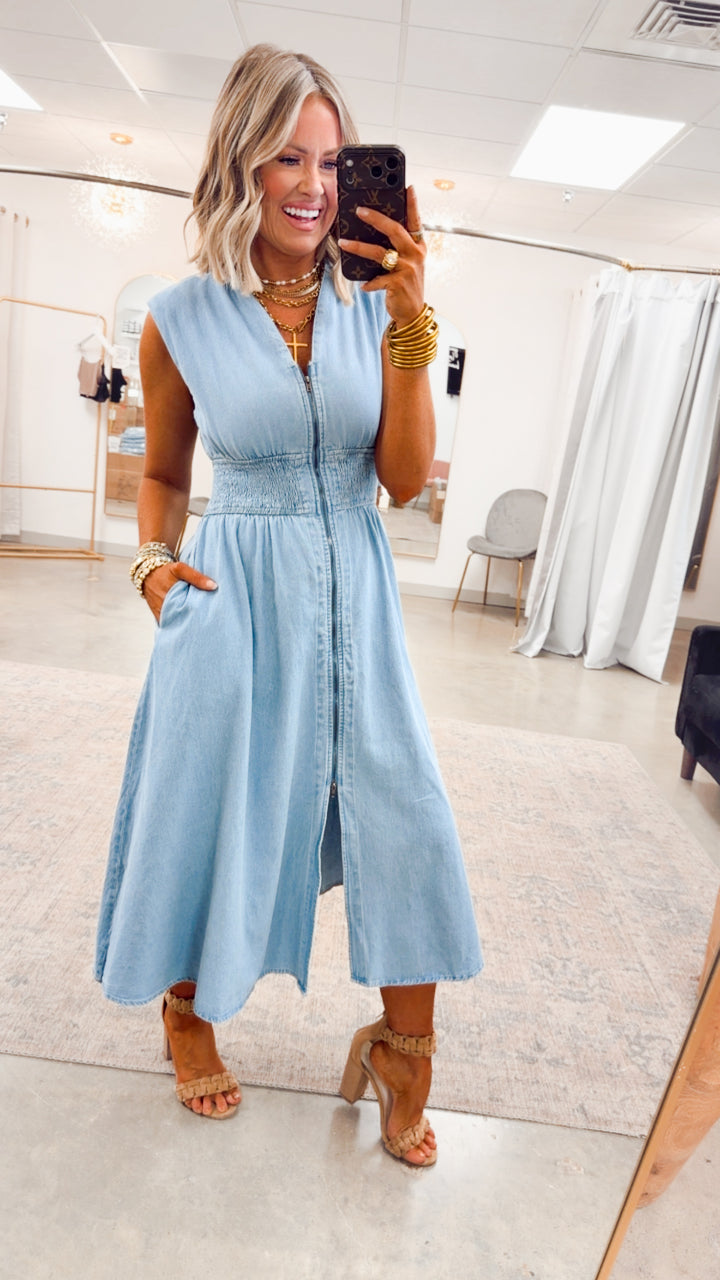Knox Denim Midi Dress - Light Wash