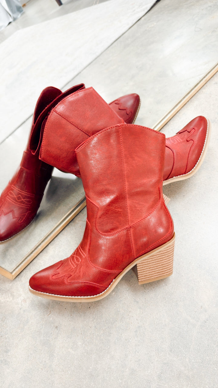Clorinda Boot