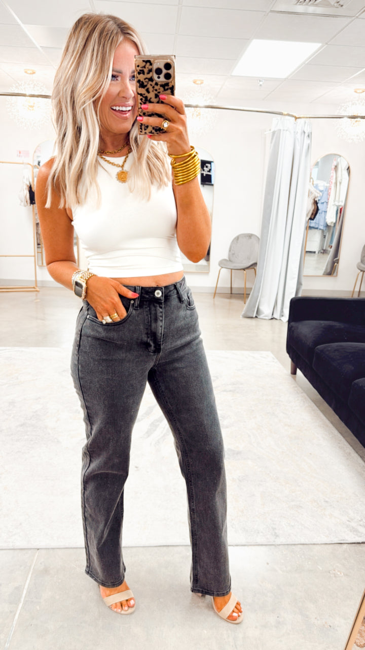 The Ashford Straight Leg Jeans-Black