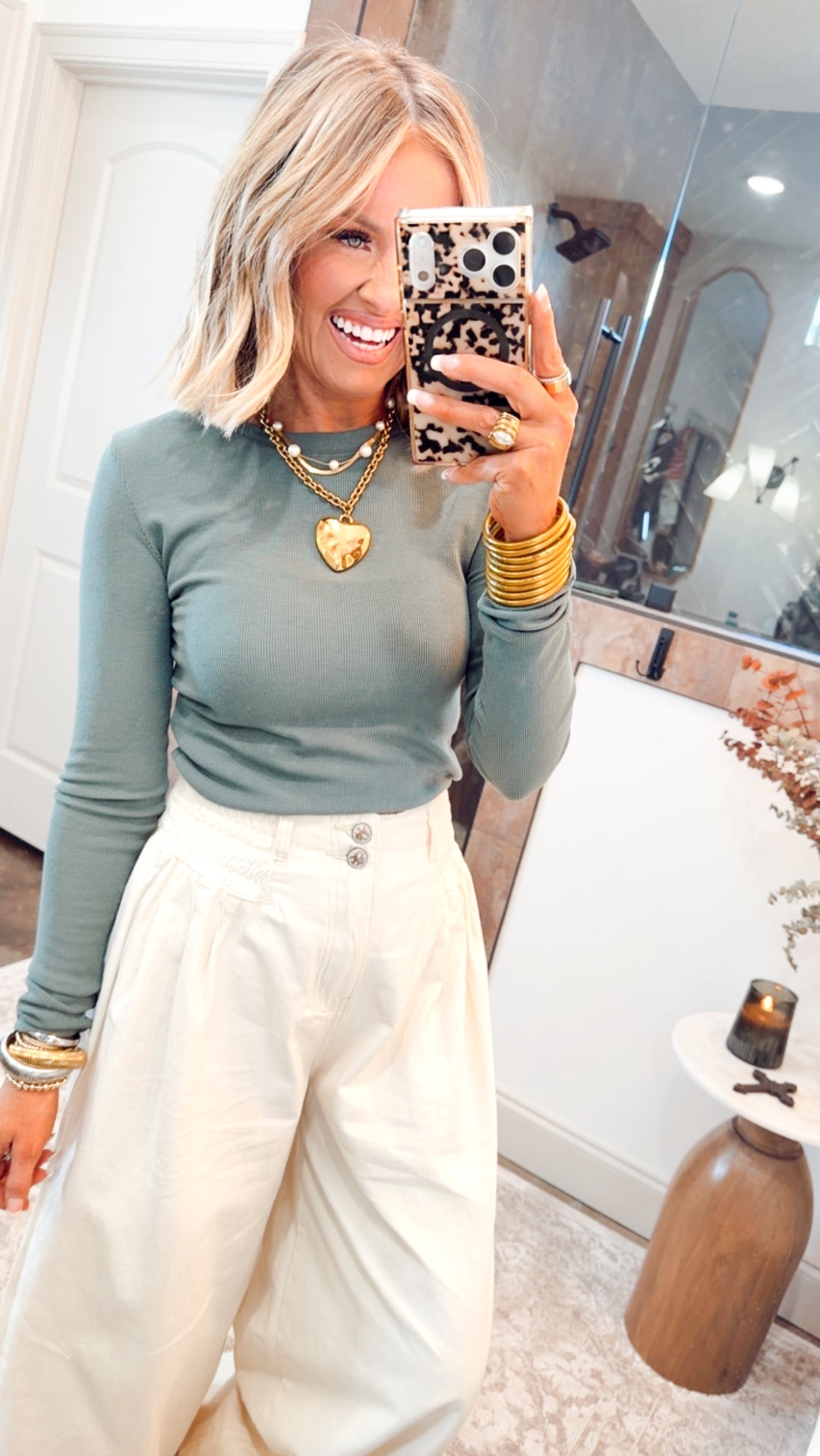 Round Neck Fitted Ribbed Top-Green